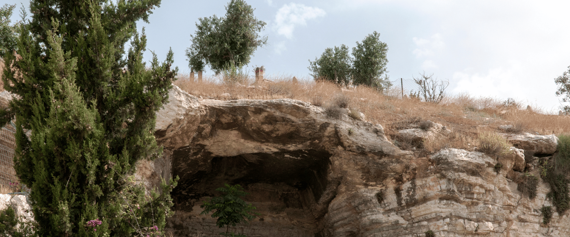 what mountain was jesus crucified on What mountain was Jesus crucified on